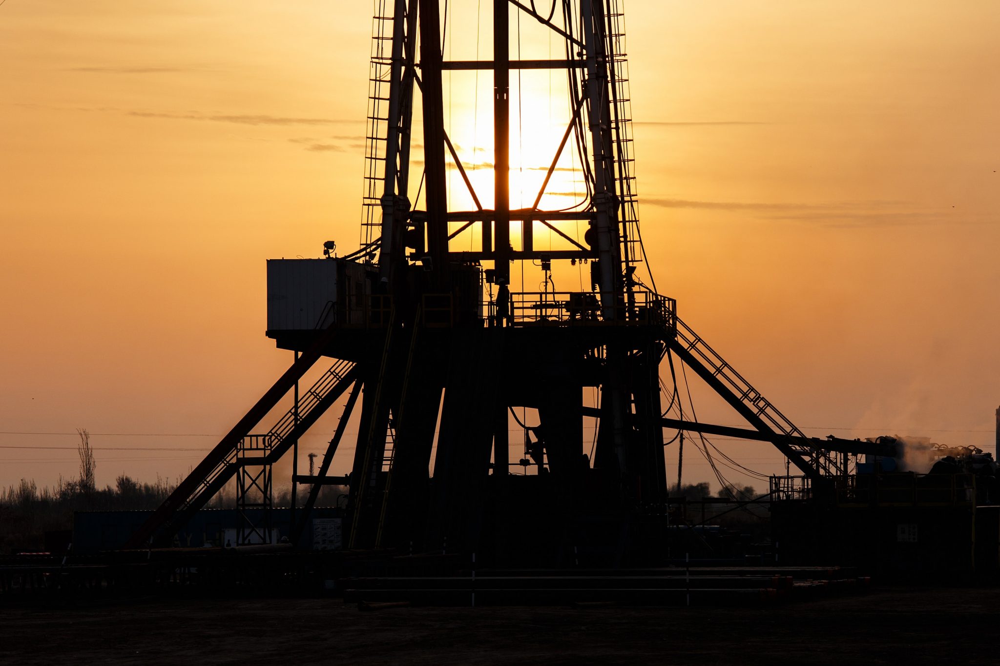 oil & gas tracking