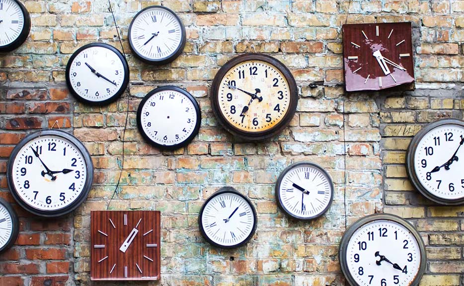 How to Select the Best Time Clock for Your Business